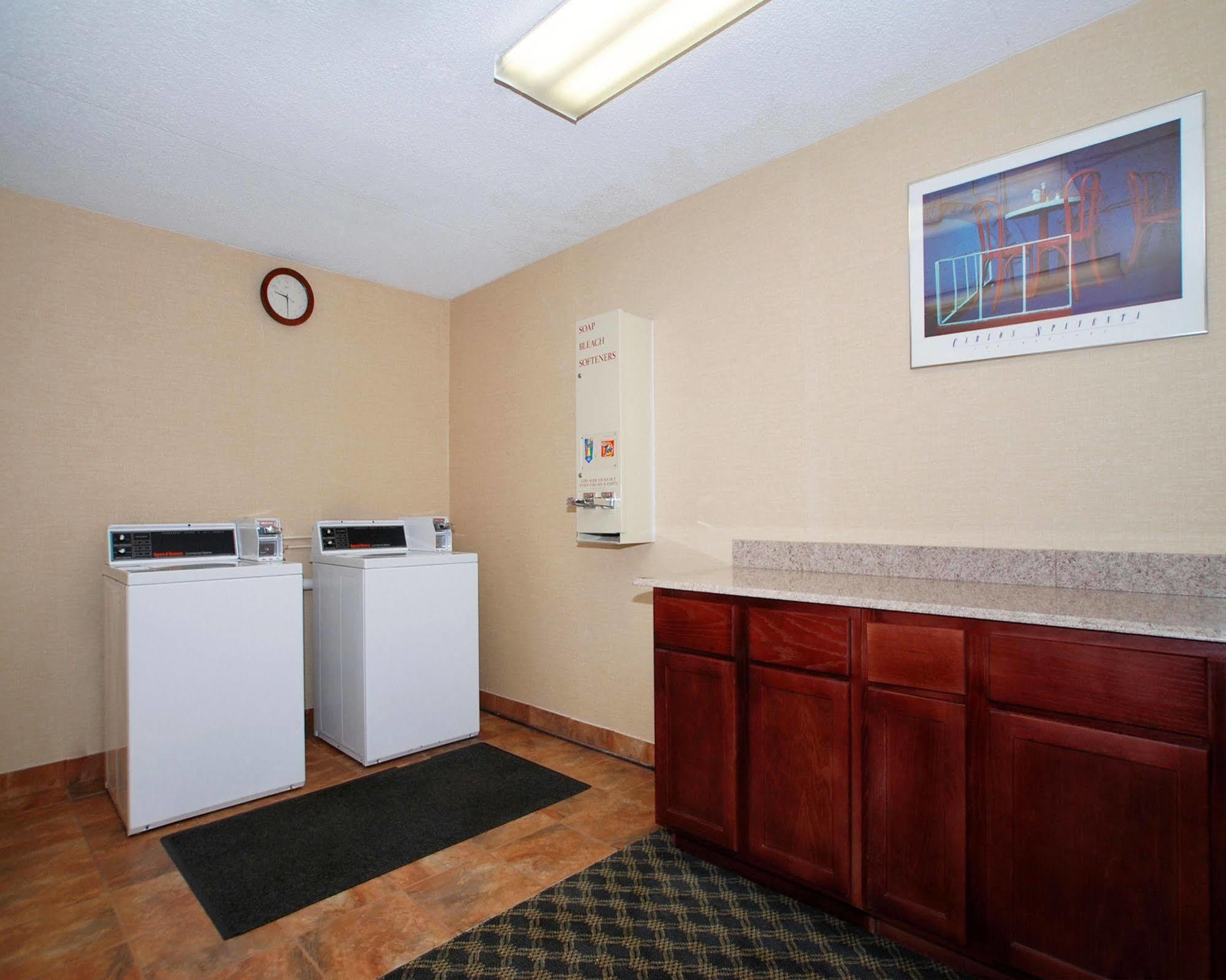 Quality Inn Lima Dış mekan fotoğraf